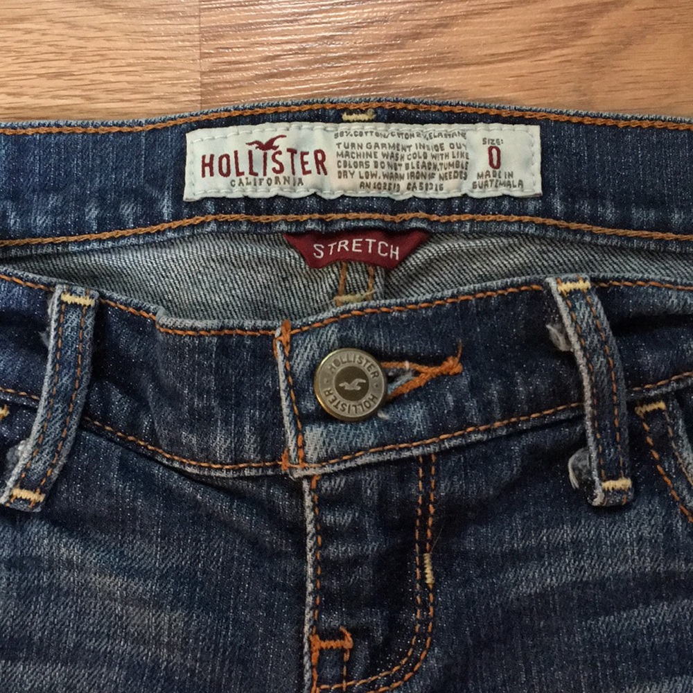Shorts - Picture 2 of 3